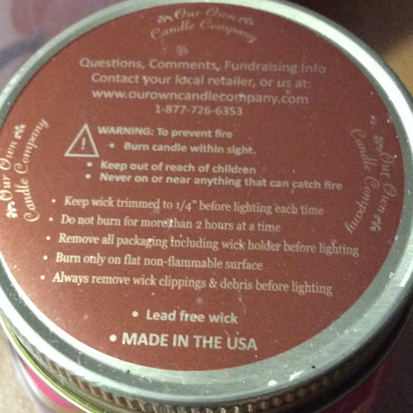 COPY - Macintosh Apple Candle - Picture 2 of 5